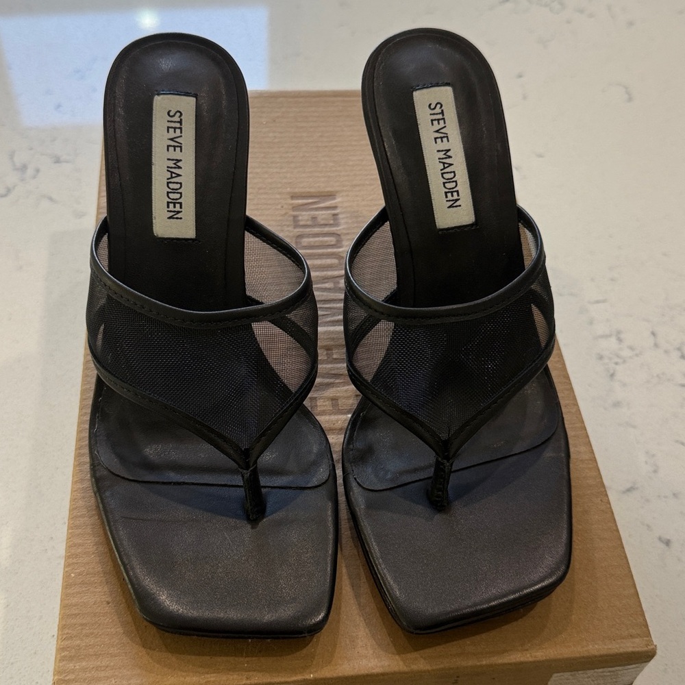 Steve Madden Black Mesh Thong Heel Sandals - Picture 7 of 14